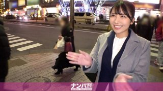Seriously Nampa first shot 1590 Hand warmers distributed on the streets of Akiba A beautiful legged woman on her way home from work was trapped