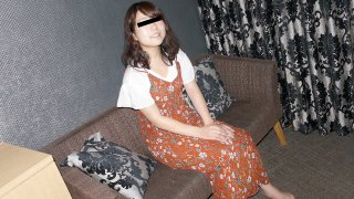 A neat girl who cums is a bristle pussy