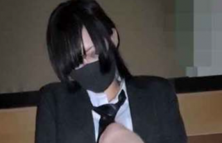 Prefectural Ordinary Course Beautiful leg band girl Earn a studio fee with your body
