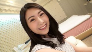 First shot Beautiful white nude Increasing sensitivity A slender beautiful lady likes intense pistons A fluttering pant voice echoes in the room AV application on the Internet AV experience shooting 1281